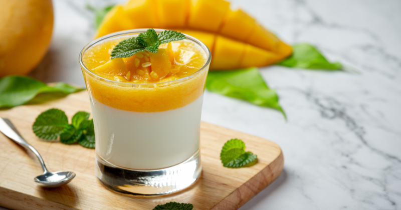 Camilan Solusi ketika Si Kecil Mogok Makan: Puding Susu Puree Mangga